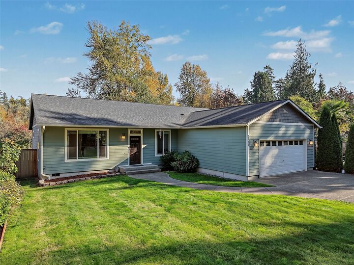 Property Photo:  2911  112th Avenue E  WA 98371 