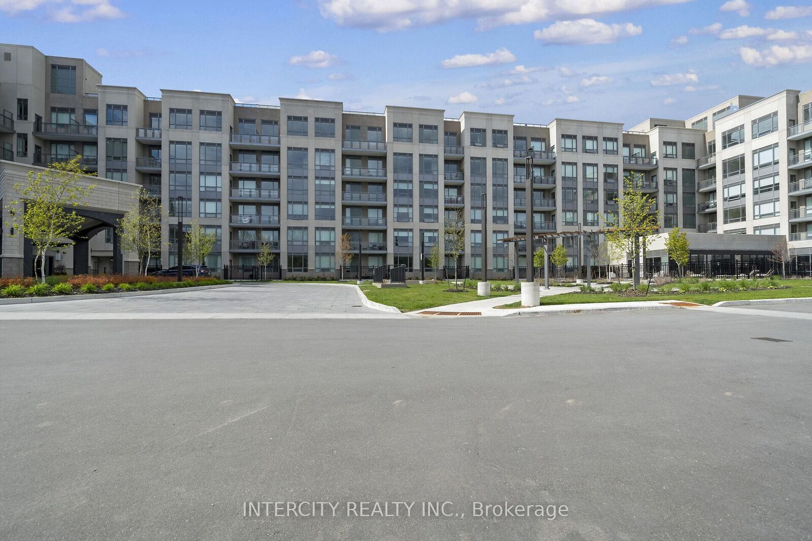 Property Photo: 2075 King Road 230 ON L7B 0R6