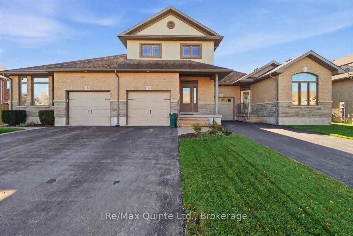 Property Photo:  39 Princeton Place  ON K8N 0B1 