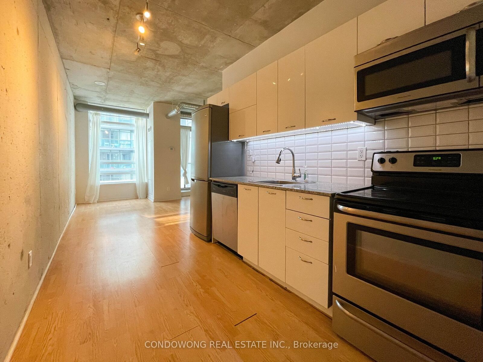 Property Photo:  150 Sudbury Street 906  ON M6J 3S8 