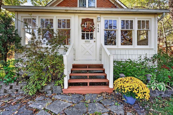 Property Photo:  548 Division Street  ON K7K 4B4 