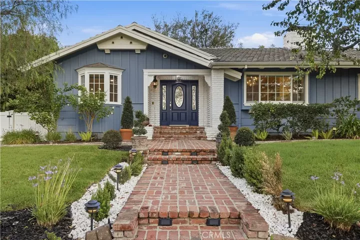 Property Photo:  4780 Vista De Oro  CA 91364 