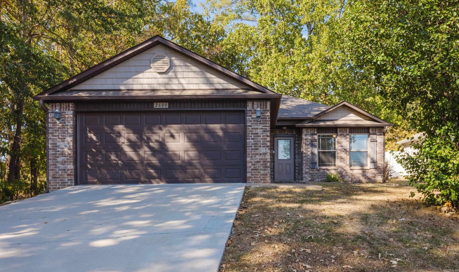 Property Photo: 2600 Chapel Creek Dr. AR 72015-9998