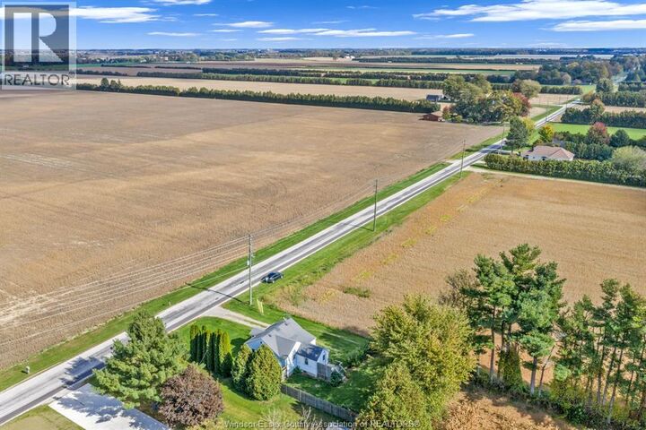 Property Photo:  920 Mersea Rd 6  ON N8H 3V6 