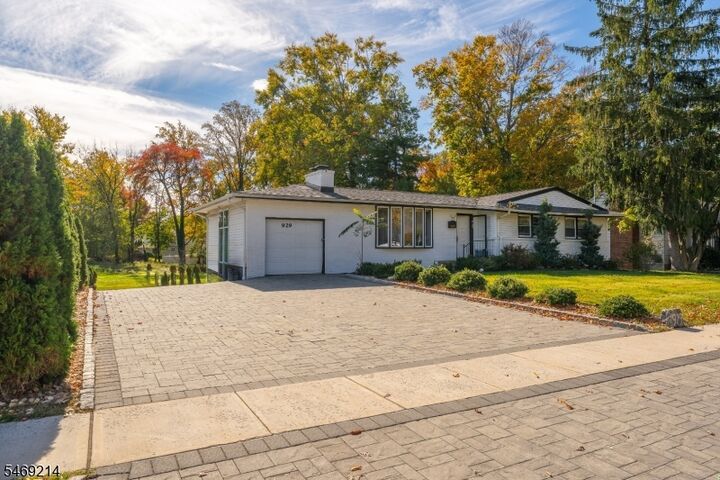 Property Photo: 929 Franklin Ave NJ 07080