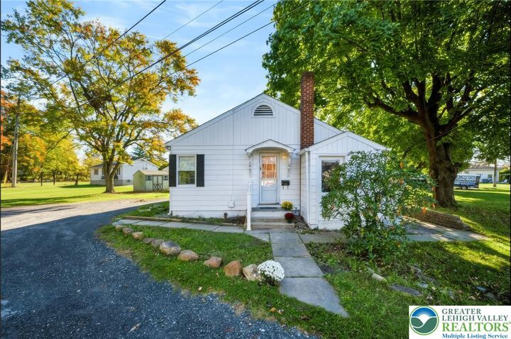 Property Photo:  19 Poplar Street  PA 18091 