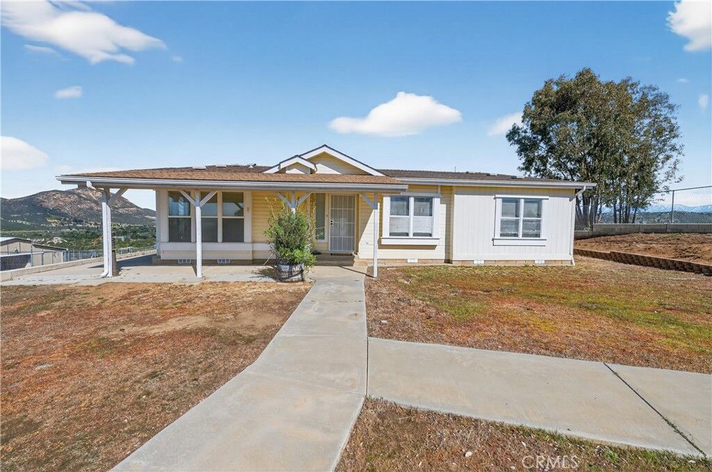Property Photo: 39210 Grassy Road CA 92592