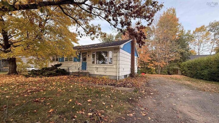 Property Photo:  7129 Highway 1  NS B4R 1C1 
