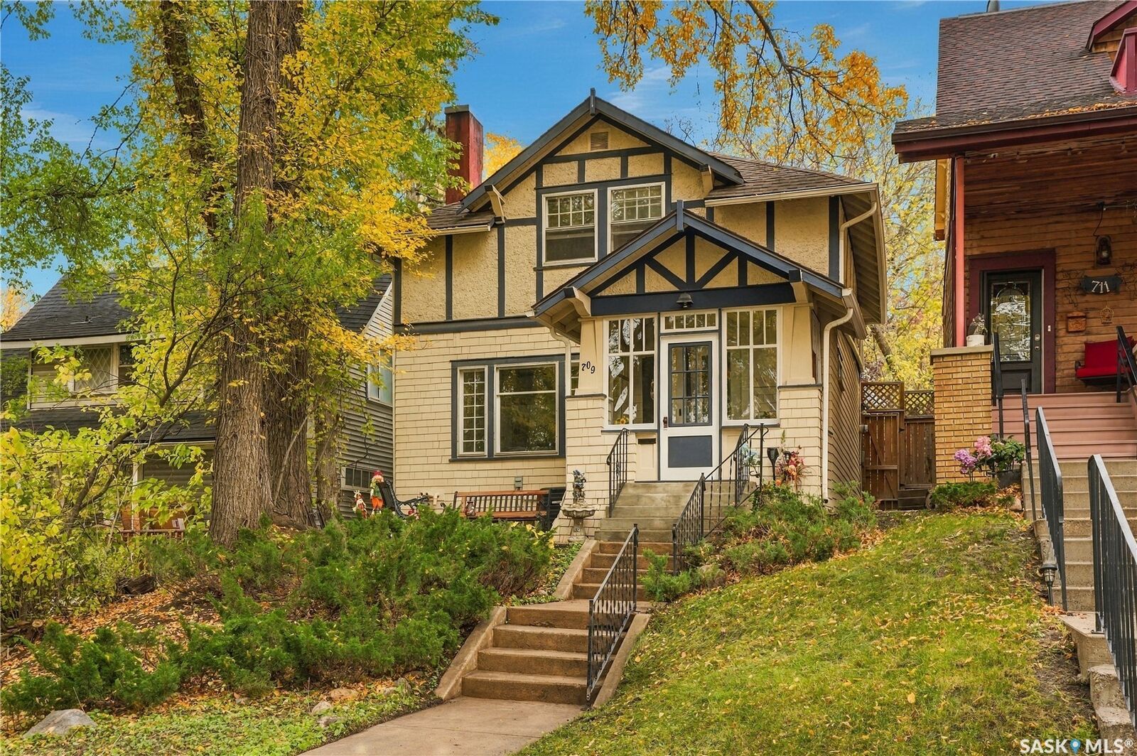 Property Photo: 709 McPherson Avenue SK S7N 0X9