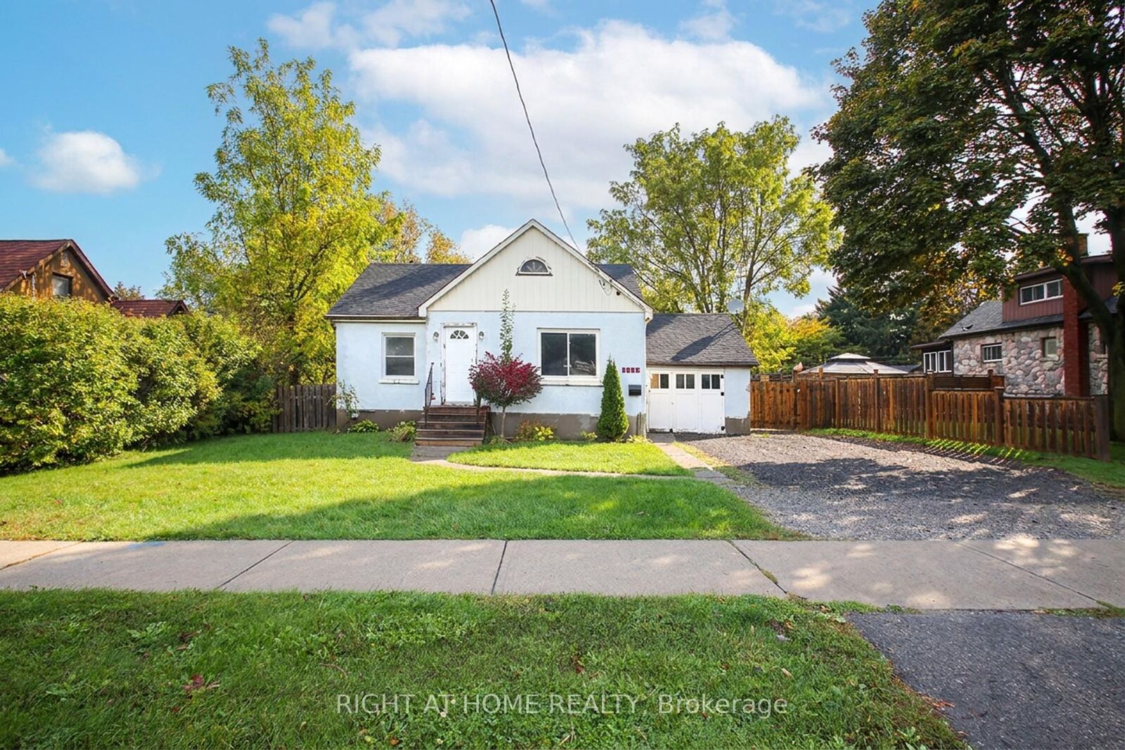 Property Photo:  1438 Nash Road  ON L1E 2K1 