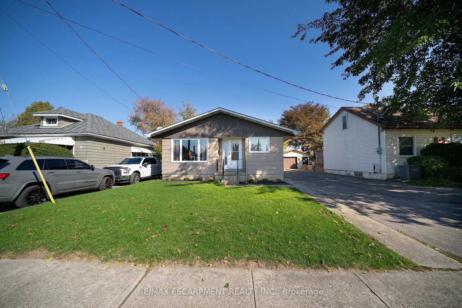 Property Photo:  30 Lida Street  ON N3S 2R2 