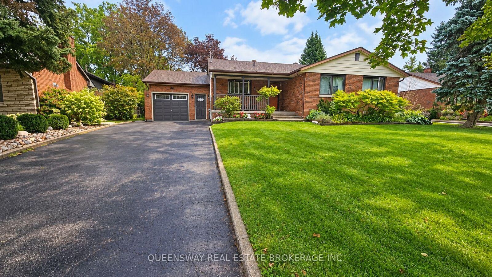 Property Photo:  34 Tower Crescent Basement  ON L4N 2V2 