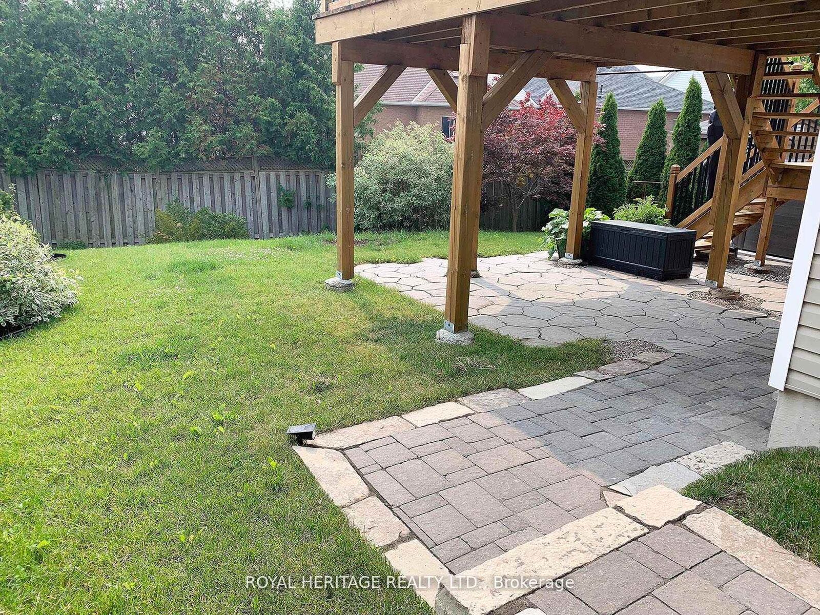 Property Photo:  1628 Spencely Drive  ON L1K 0B3 