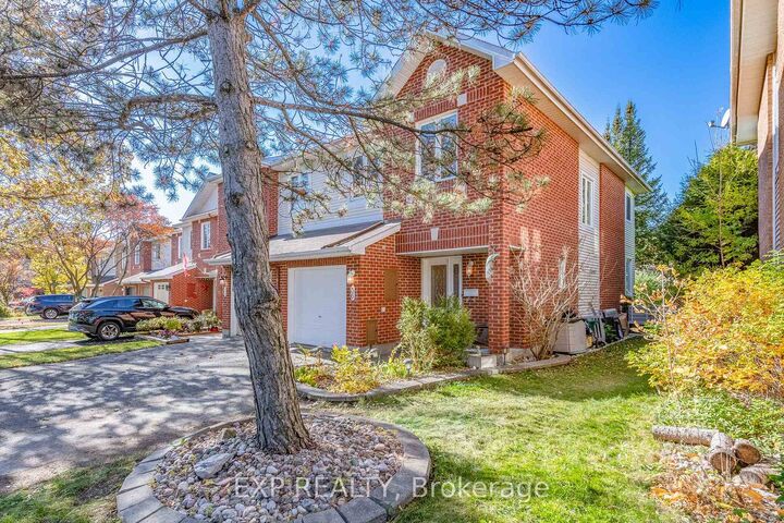 Property Photo:  36 Meadowbreeze Drive  ON K2M 2L6 