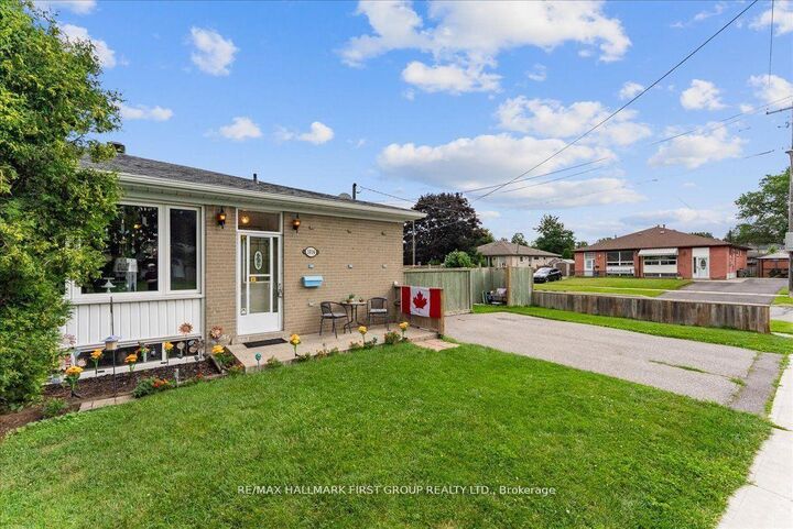 Property Photo:  1014 Dunlop Street E  ON L1N 1T4 