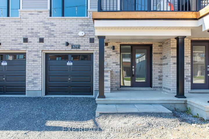 Property Photo: 659 Moonglade Crescent ON K2J 7N2