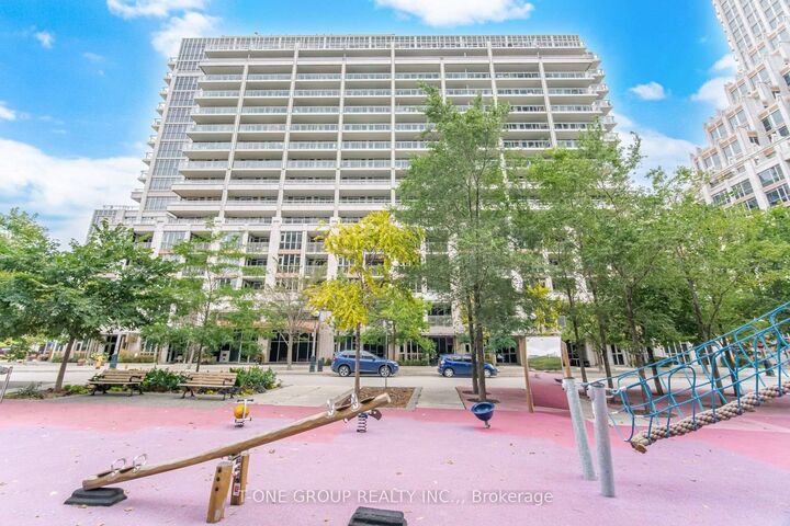 Property Photo:  35 Bastion Street 311  ON M5V 0C2 