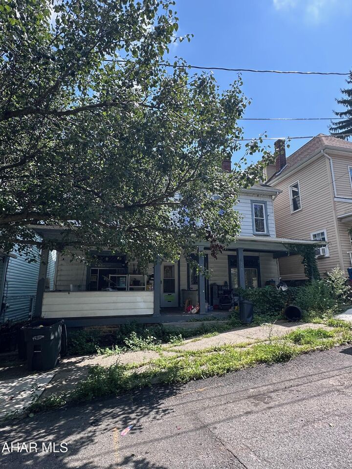 Property Photo:  1613 17th Avenue  PA 16601 