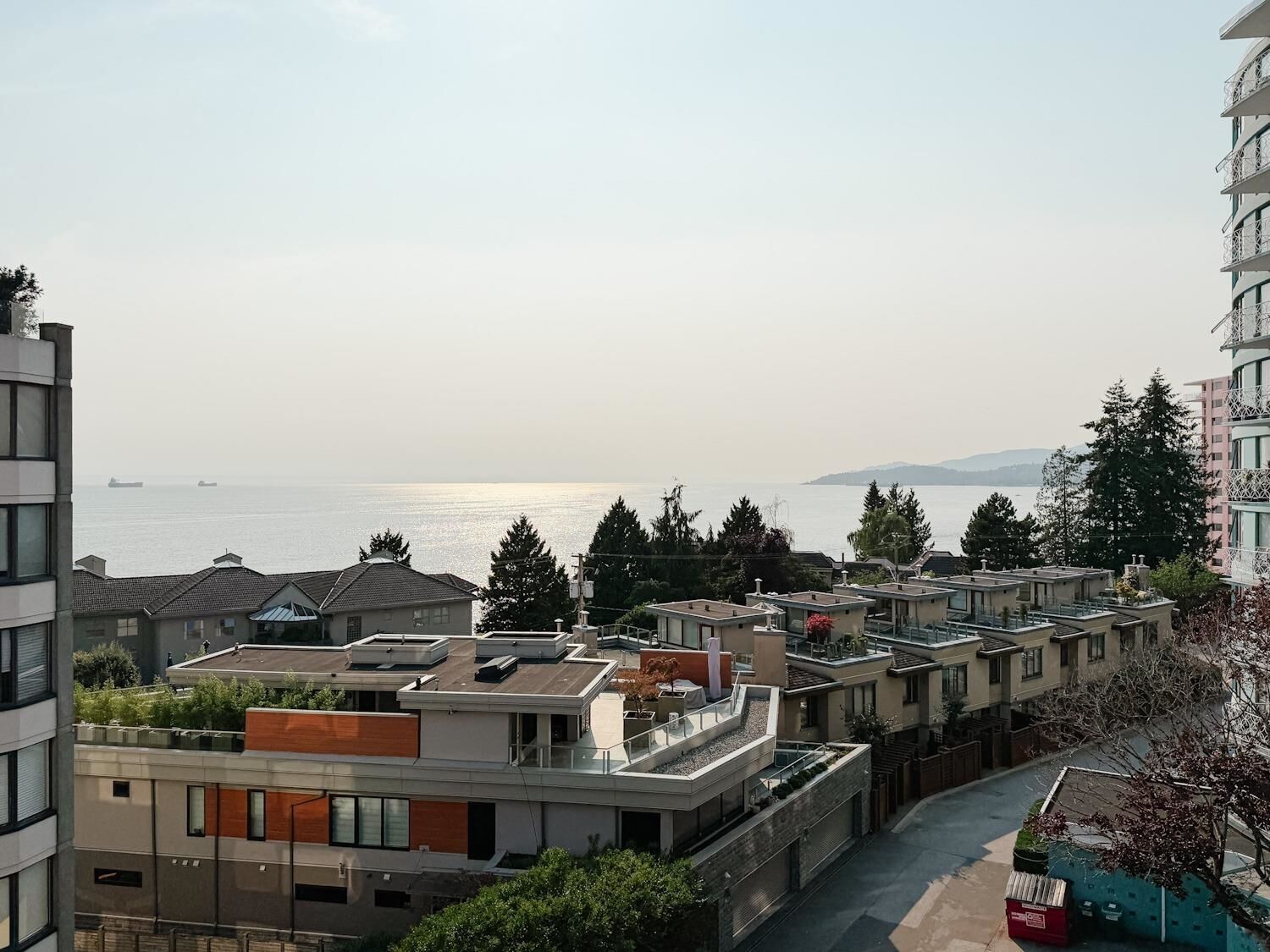 Property Photo:  2150 Bellevue Avenue 601  BC V7V 1C3 