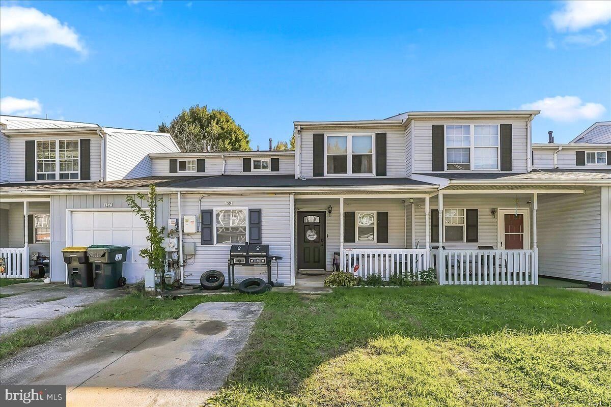 Property Photo:  139 Freedom Trl  DE 19720 