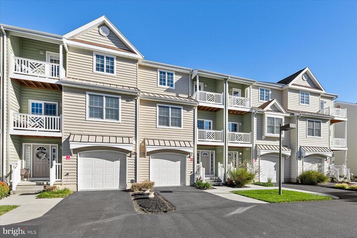 Property Photo: 9823 Golf Course Road 7 MD 21842
