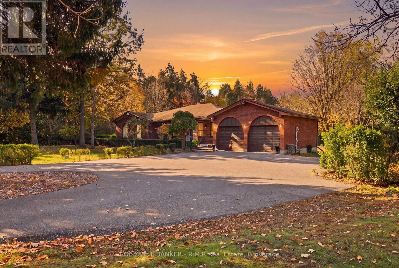 Property Photo: 4650 Garden Street ON L1R 3K5