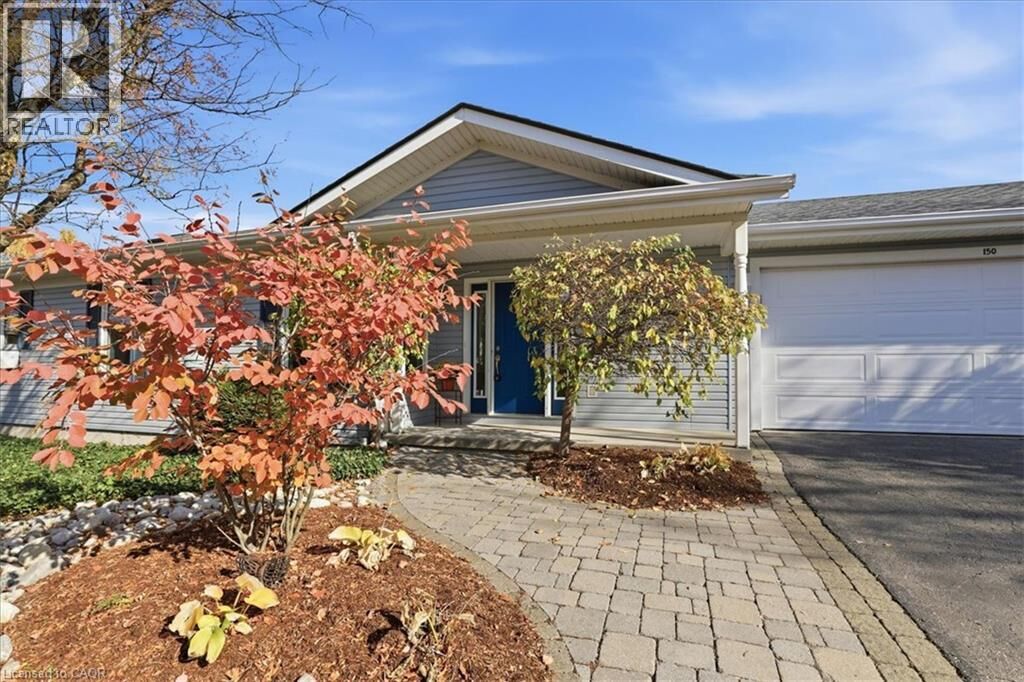 Property Photo:  150 Wesley Crescent  ON N2J 4G8 