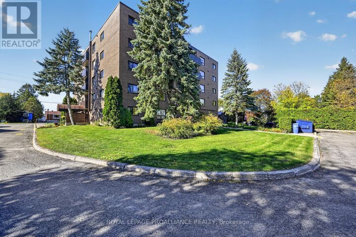 Property Photo:  95 Windsor Drive 303  ON K6V 3H7 