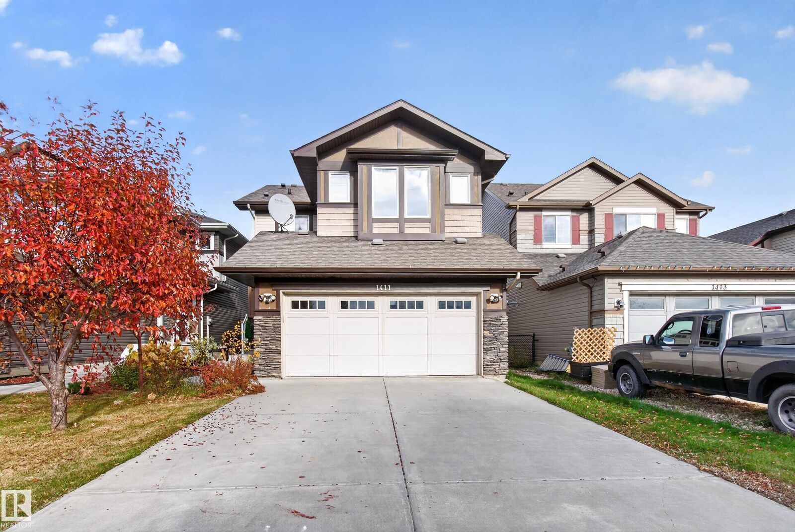 Property Photo:  1411 Carey Way SW  AB T6W 0Y8 
