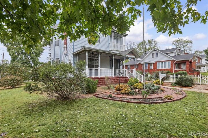Property Photo:  679 St Louis  IL 62263 