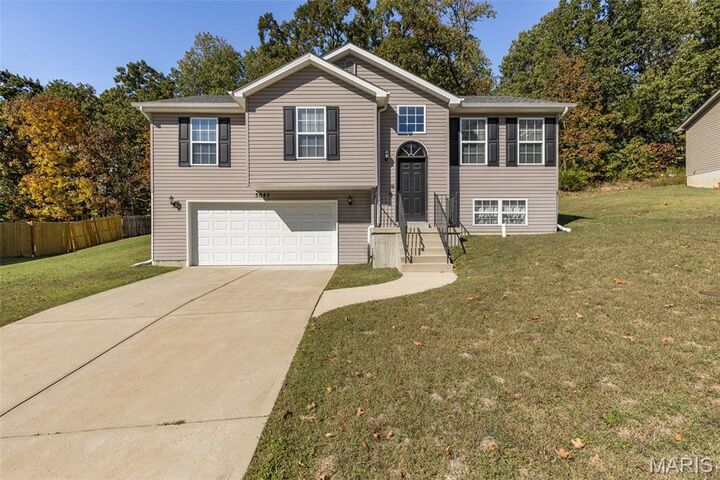Property Photo: 5645 Hawks Landing Drive MO 63050