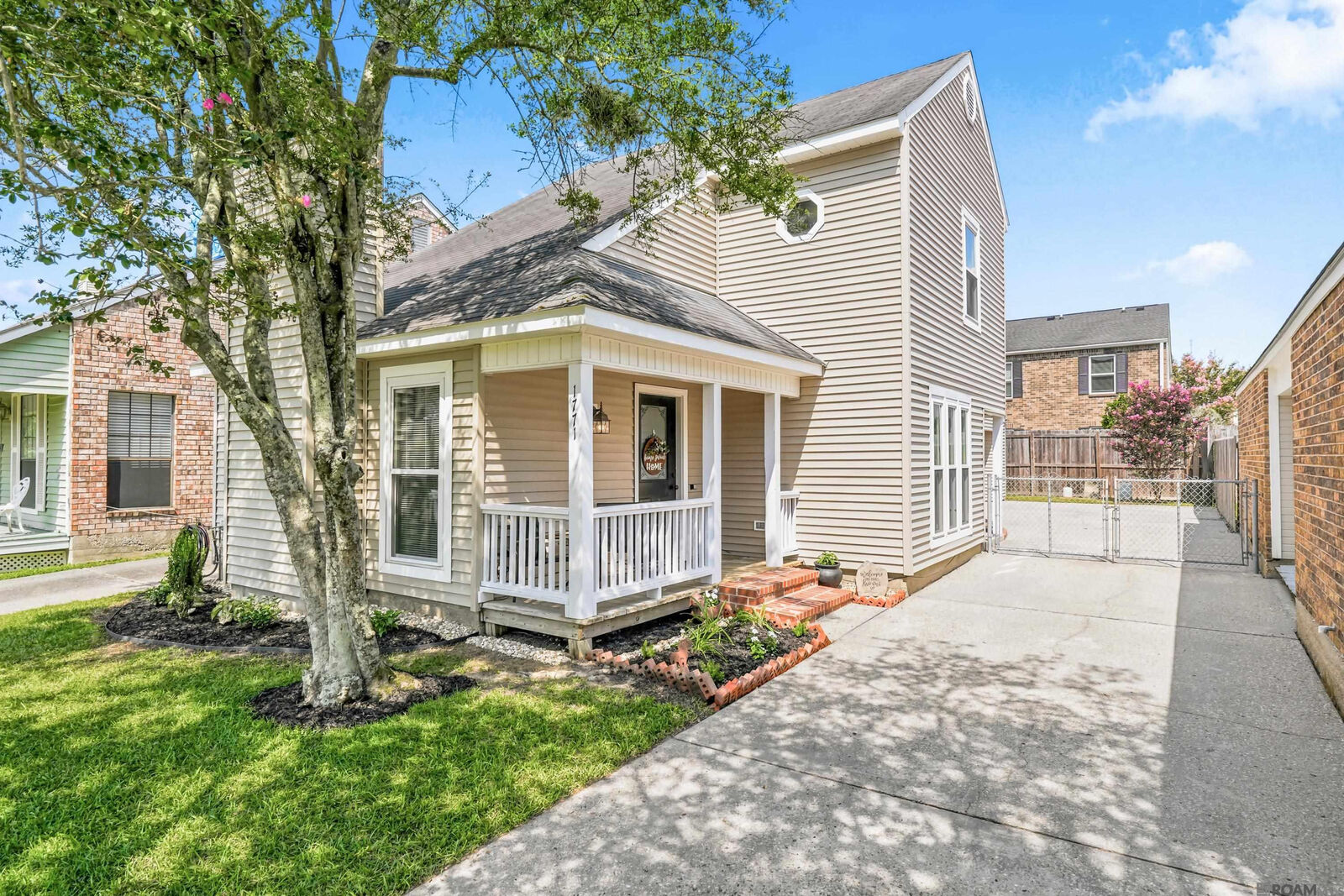 Property Photo: 1771 Manor Oak Dr LA 70810