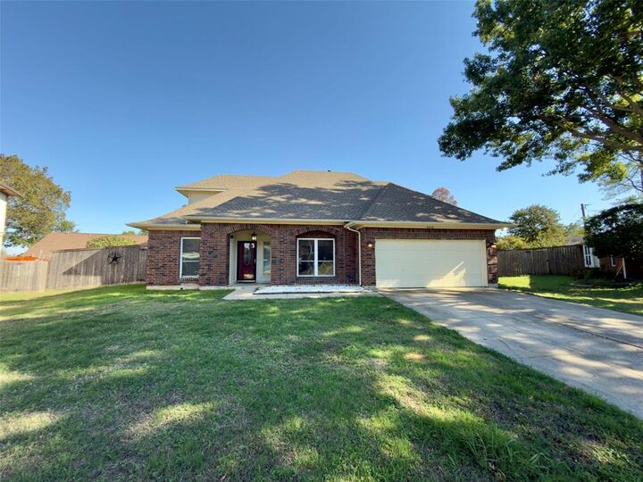 Property Photo:  5609 Farris Drive  TX 76017 
