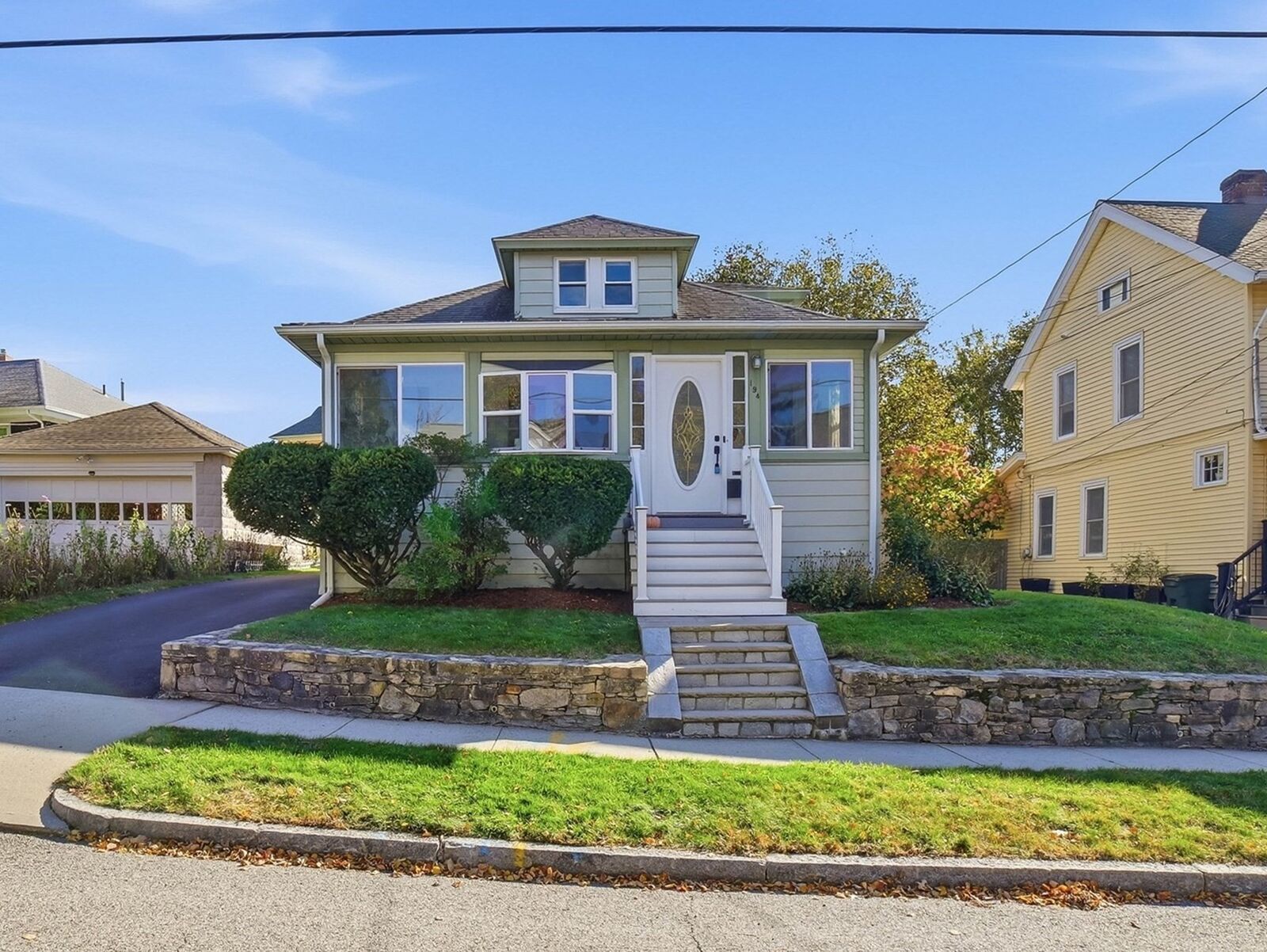 Property Photo:  194 Whitmarsh Ave  MA 01606 