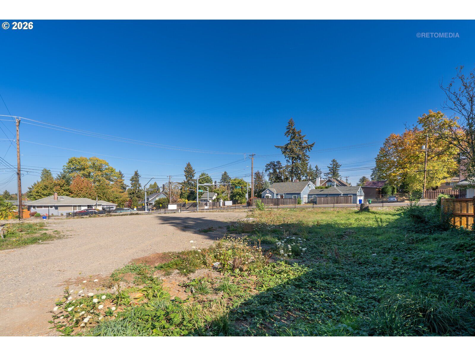 Property Photo: 12811 SE Oatfield Rd OR 97222