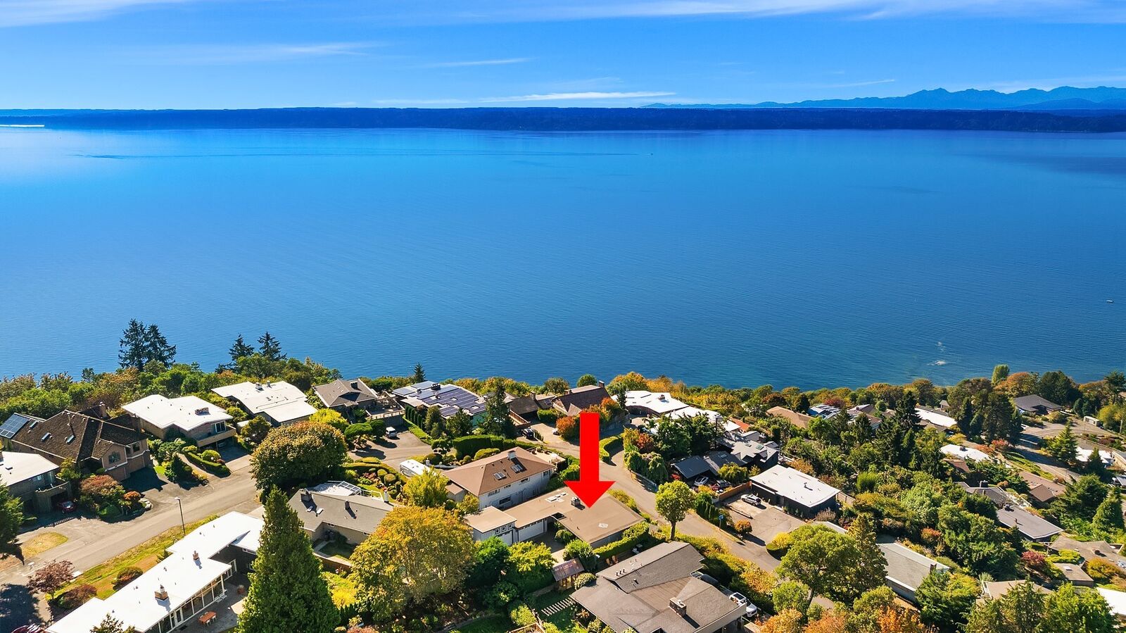 Property Photo:  12822  Shorecrest Drive SW  WA 98146 