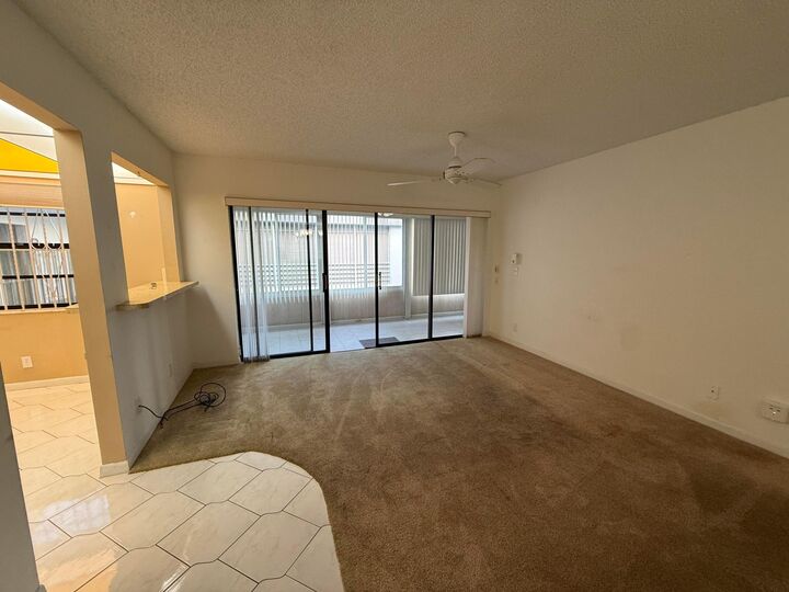 Property Photo: 466 Piedmont J FL 33484