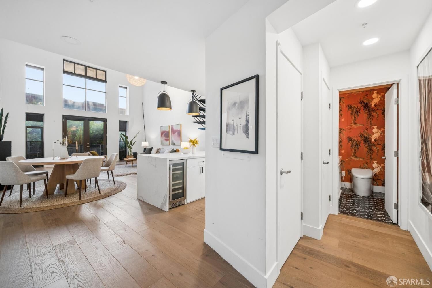 Property Photo:  125 Gilbert Street 10  CA 94103 