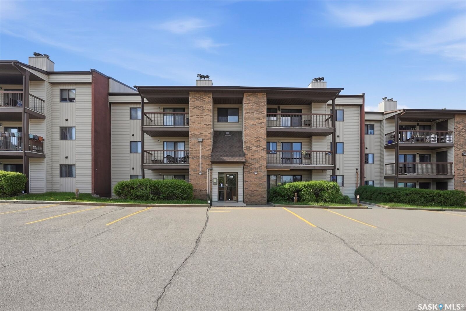 Property Photo:  345 Kingsmere Boulevard 202  SK S7J 4J6 