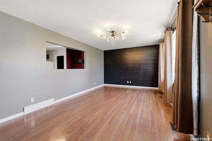 Property Photo:  520 Montague Street  SK S4R 3W5 