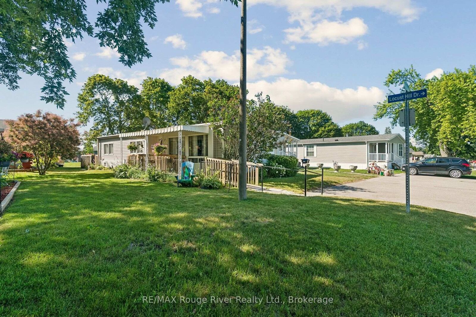 Photo de la propriété:  35 Hawthorne Drive  ON L9S 1P1 