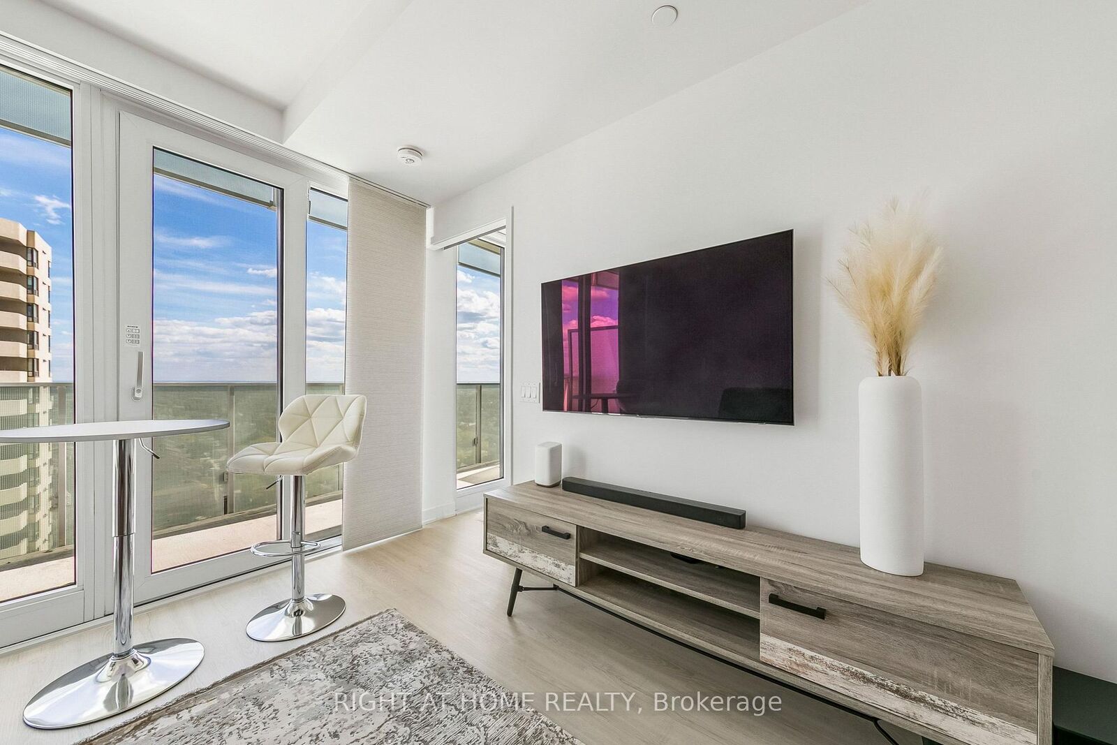 Photo de la propriété:  3883 Quartz Road 1405  ON L5B 0M4 