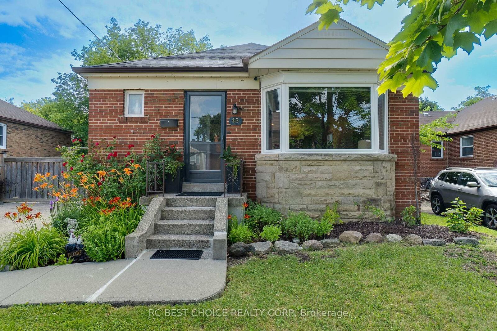 Property Photo: 45 Mayall Avenue Main ON M3L 1E7