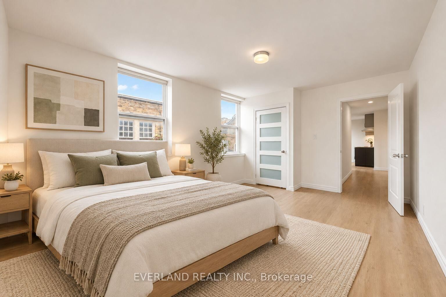Property Photo:  20 King Street E C  ON L1G 4Y5 