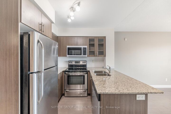 Property Photo: 75 Norman Bethune Avenue 412 ON L4B 0B6