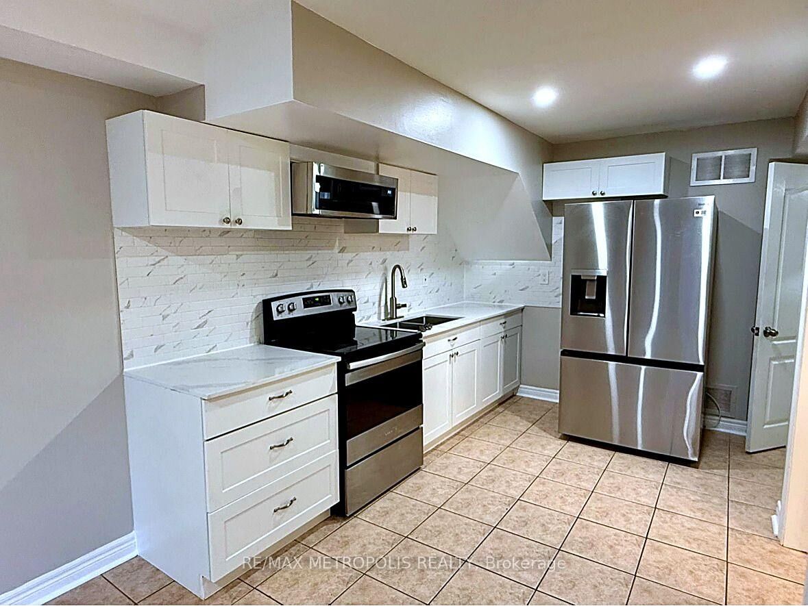 Property Photo: 1128 A Glen Eden Court Bsmt ON L1V 6N8