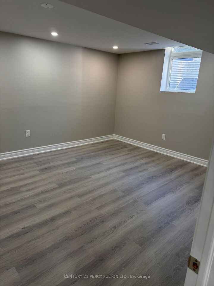 Property Photo:  36 Citation Crescent  ON L1N 6X1 