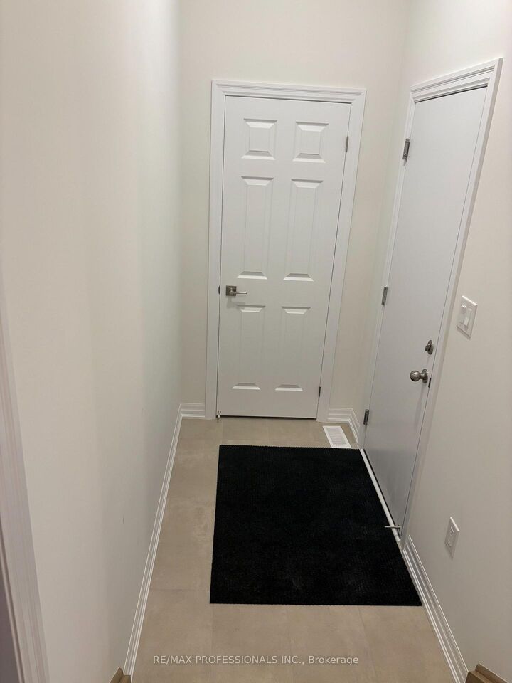 Property Photo:  94 Robert Woodward Trail  ON L1C 0T9 