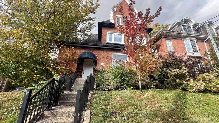 Property Photo:  1498 King Street W Lower  ON M6K 1J3 