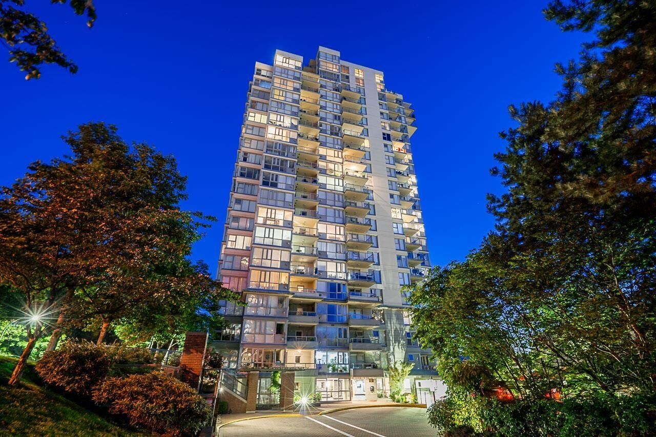 Property Photo:  235 Guildford Way 1105  BC V3H 5L8 